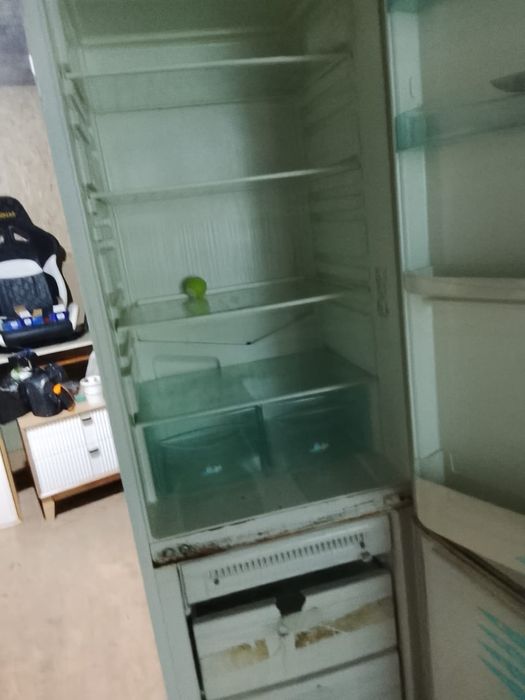Холодильник б/у рабочий