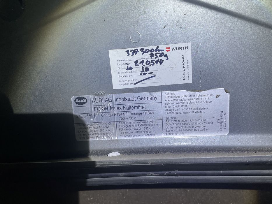 Капот Audi A8D2 дорест. Ауди А8 в отличном состоянии