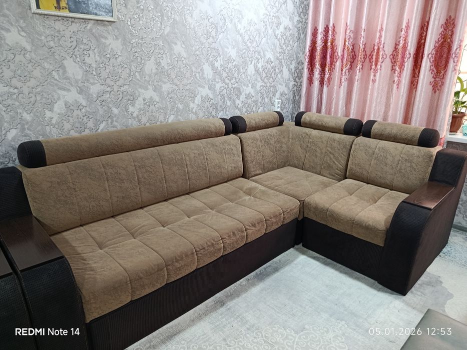 Продаётся уголок трансформер кто скупает мебель. Киргили