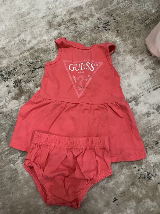 Дрехи на Гуес/Адидас