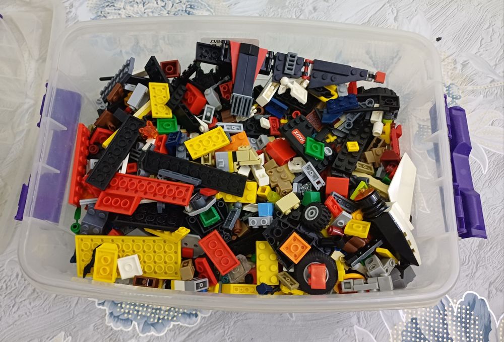 LEGO  конструктор.  Б/у