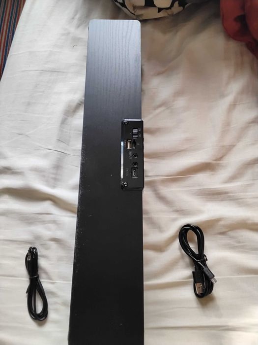 Soundbar bluetooth,6 difuzoare stereo,12W ,2400mAh,AUX,USB,TFcard,nouă