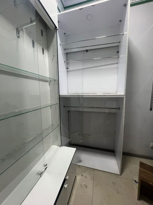 Vitrinalar sotiladi srochno hammasi 50$