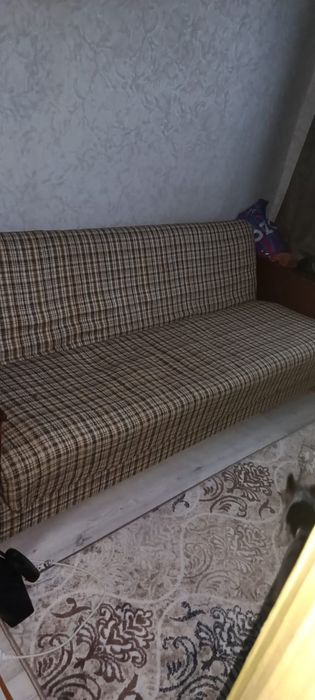 Отдам бесплатно диван