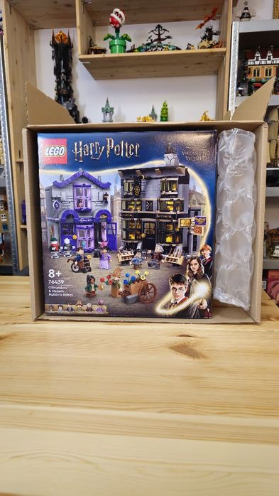 LEGO Harry Potter Ollivanders & Madam Malkin's Robes - Construit