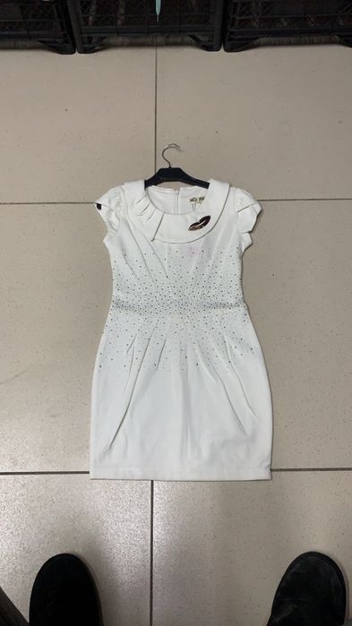 Распродажа детско-подросковой одежды и обуви