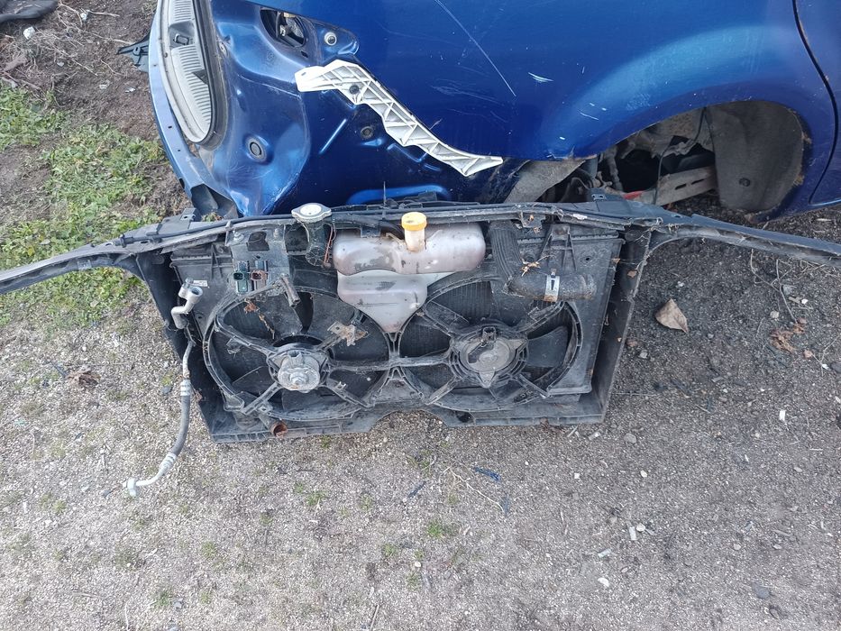 Воден радиатор със предна маска и перки за Мазда 6