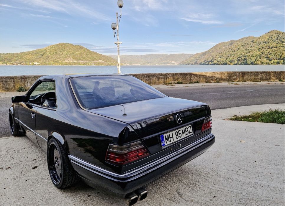 Vand/Schimb Mercedes e coupe W124 Facelift 1995 2.2 150 cp/Variante