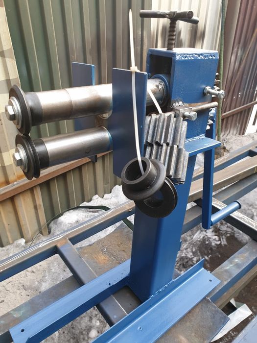 Листогиб Зиг машина