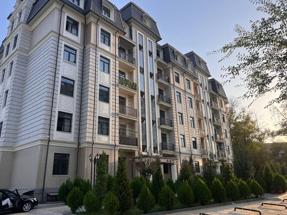 Сдается в аренду 2х комн.дубл.квартира ,Юнусабад 80кв.м.+80 кв.м