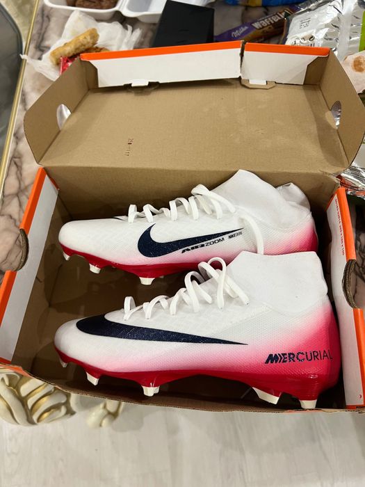 Футболни ботонки Nike 39 размер