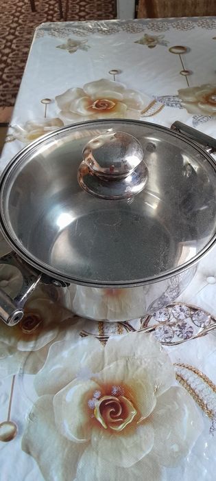 Кастрюли в хорошем состоянии