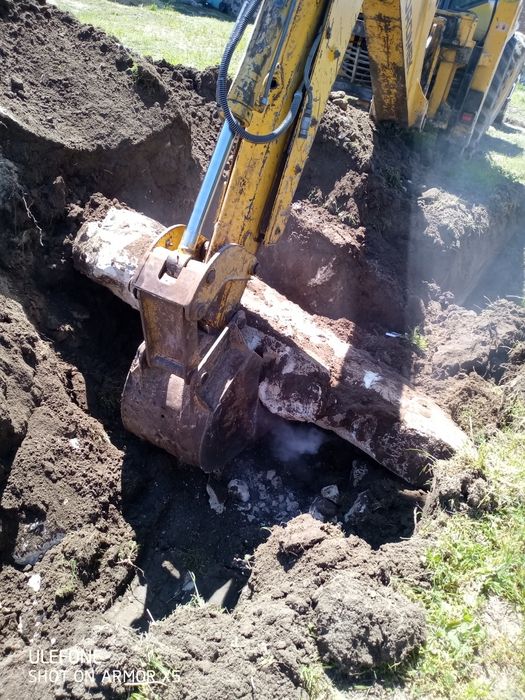 Услуги с комбиниран багер, мини багер