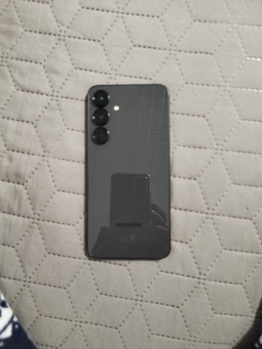 Vând telefon Samsung Galaxy S 24 FE