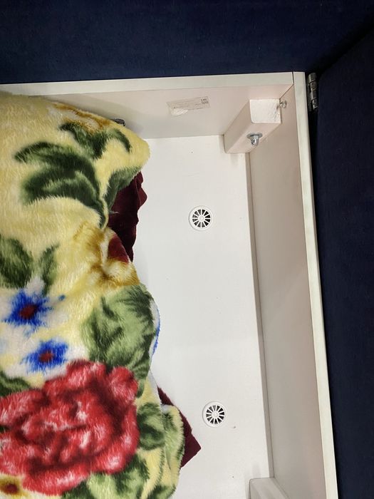 Диван в гостиннкю