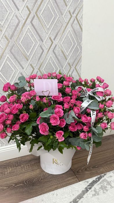 Свежие кустовые розы