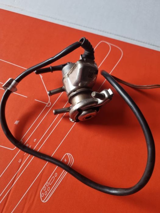 Injector adblue Audi a4 b8.5 a4b9 a4 b9.5 a5 f5 q5yf a6 c7