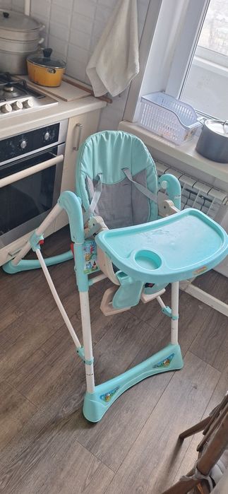 Продам детский стол