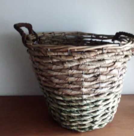 Кош за пране, плетен