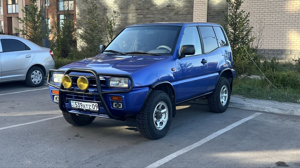 Nissan Terrano II