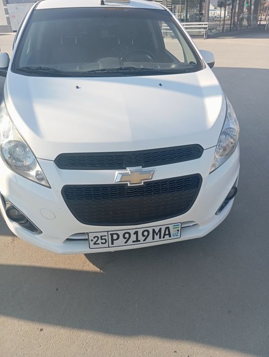 Mashina zor tayyor xolatta