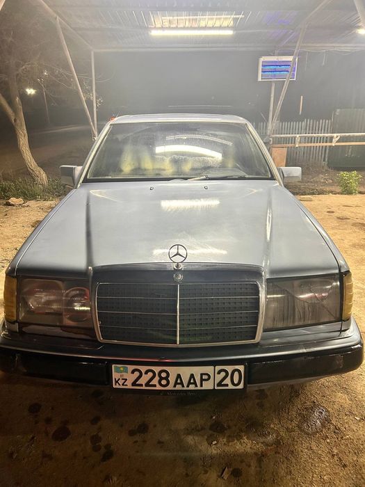 Мерс 124 E 260  автомат