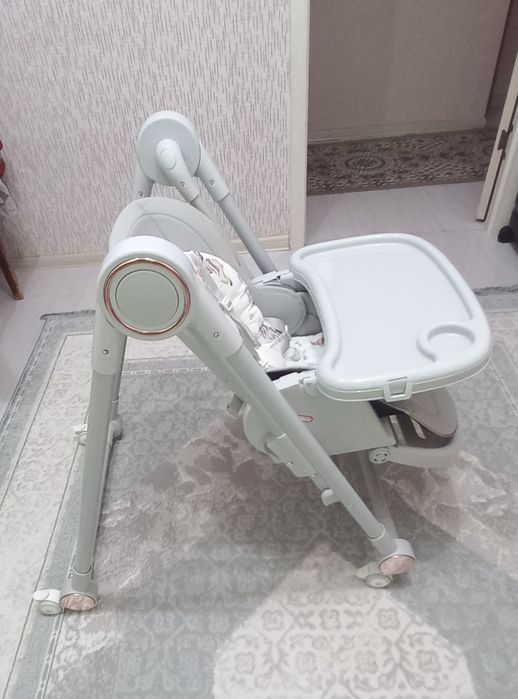 Детский стульчик для кормления.