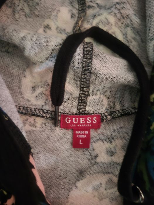 Оригинален екип на GUESS