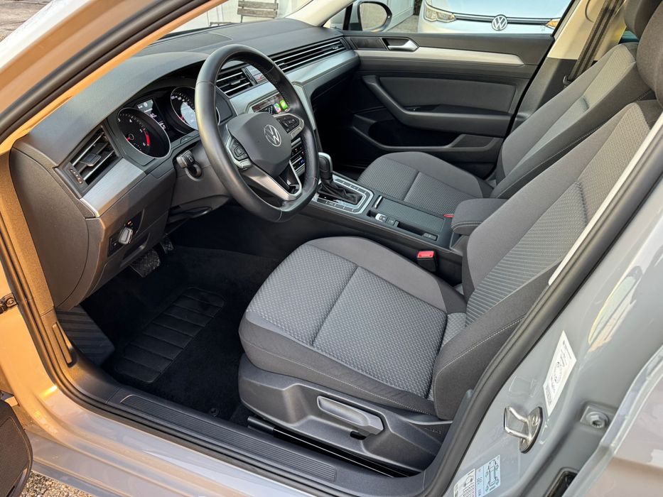 VOLKSWAGEN Passat 2023 — imagine 3