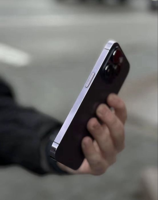 Продам Iphone 14 pro
