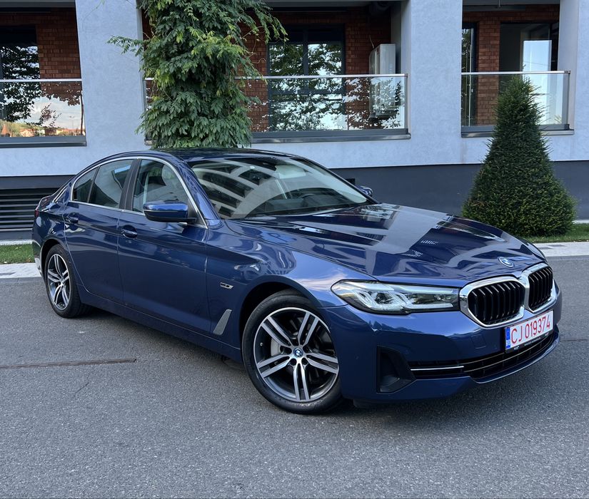 BMW Seria 5 XDrive 530 e -XtraBoost- 292 CP