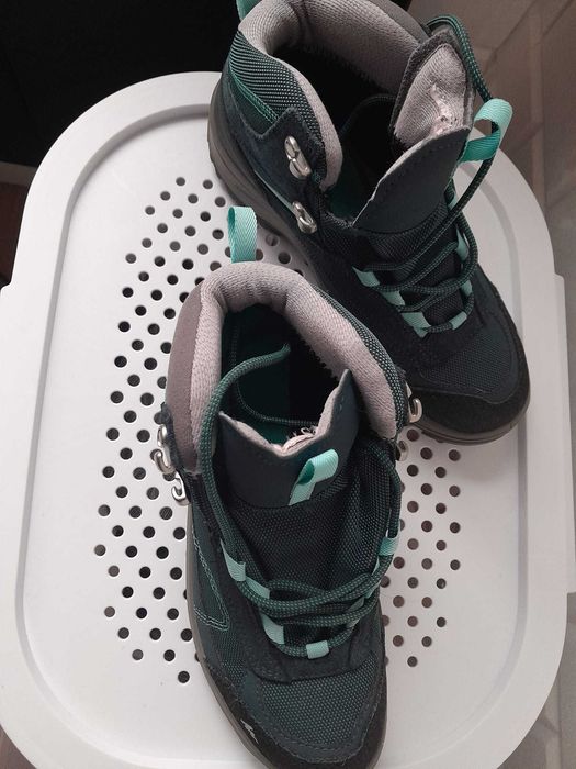 Ghete/Bocanci impermeabili quechua toamna/iarna albastru petrol nr 38