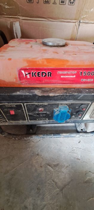 Бензиновый генератор