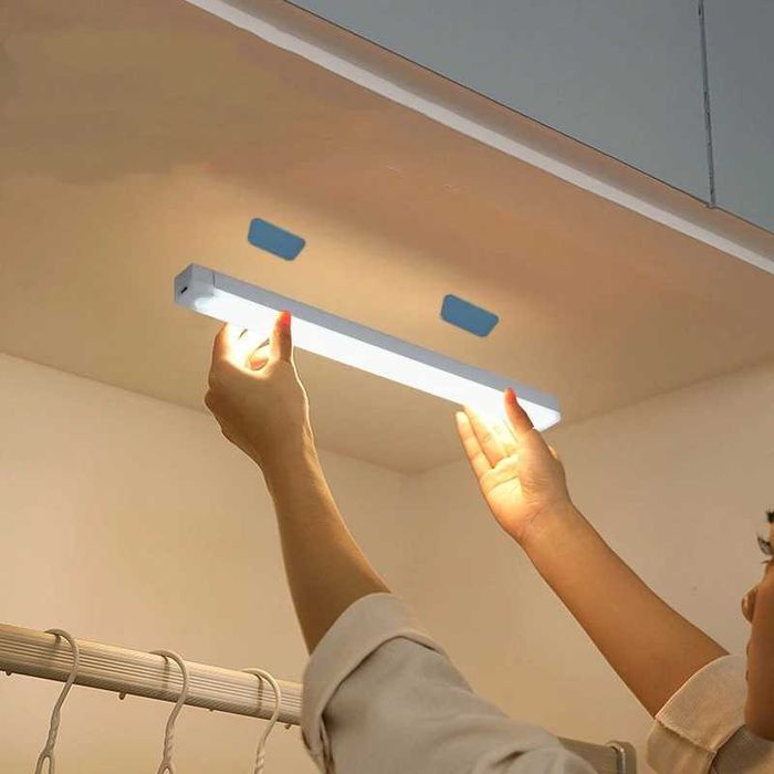 Безжична LED Лампа със Сензор за Движение, USB Батерия, 20см Магнитна за Кухня и Шкаф