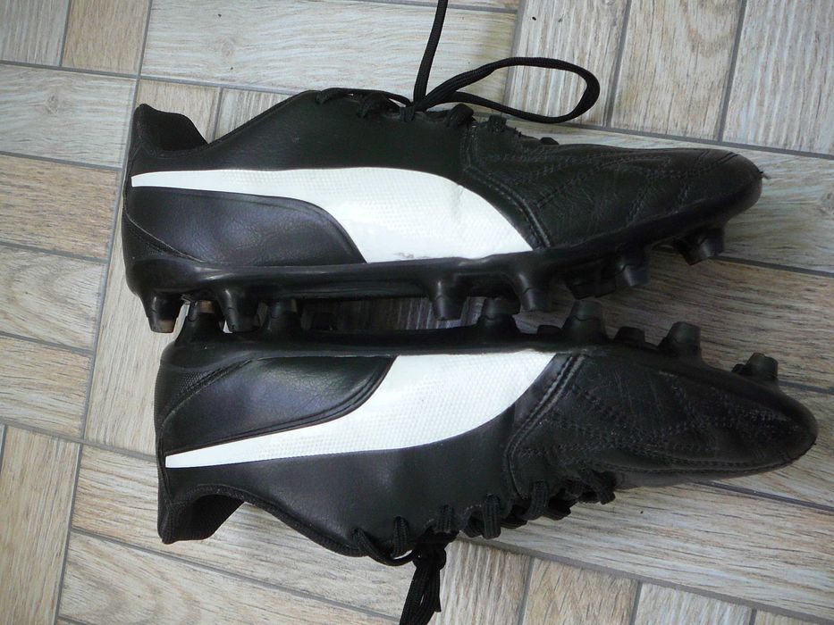 Футболни обувки "Пума"