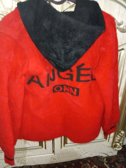 Ayollar qalin jemperi