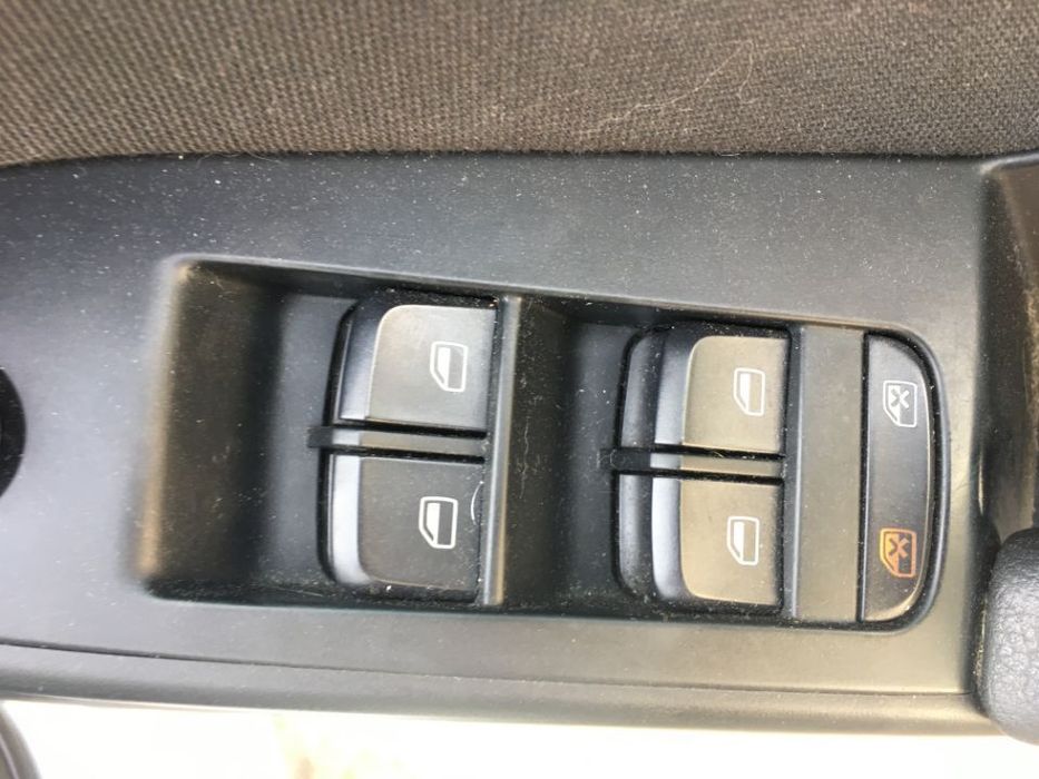 Consola Butoane Actionare Geamuri Audi A4 B8 2008 - 2013