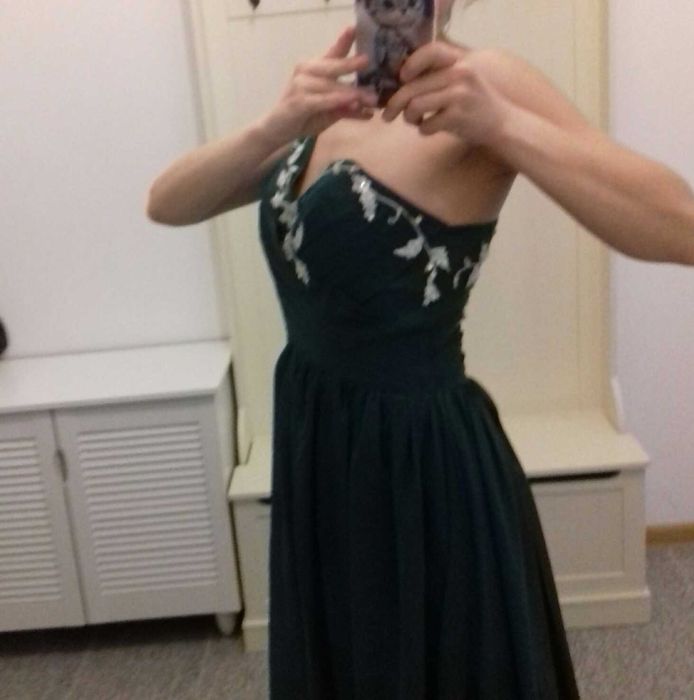 Прекрасна абитурентска  бална рокля