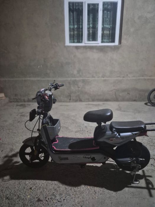 В продаже скутер ск 8