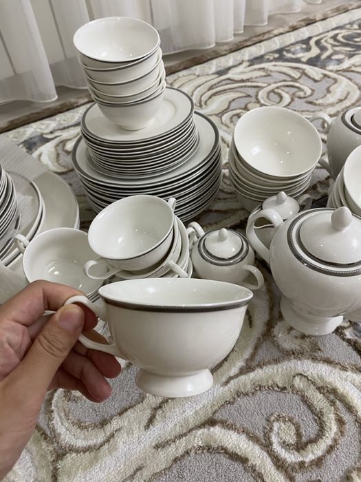 Продам сервизный набор