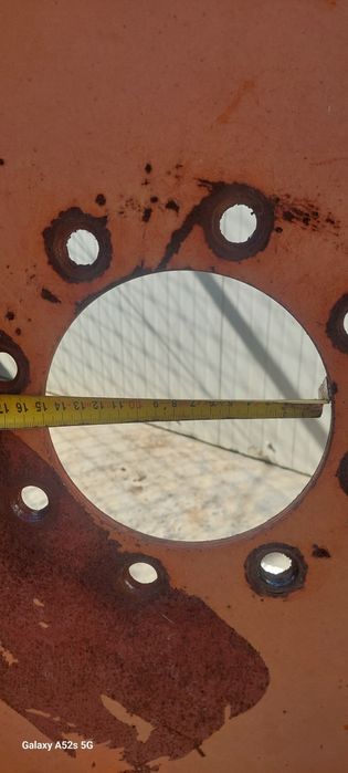 Cauciucuri cu jante.