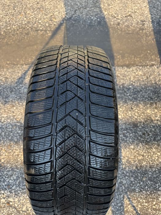 Зимна гума Pirelli Sottozero 3 рънфлат 245/40/20 спорпакет