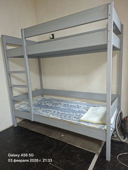 Двухъярусная кровать