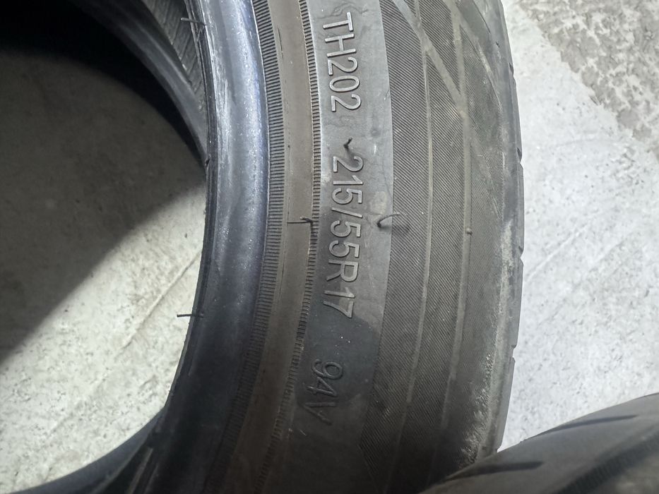 Продам шины 215/55/17