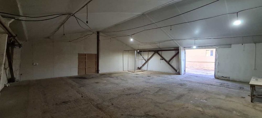 Ўзгаришда 250 кв/м  склад  ёки ишлаб чиқариш учун ижарага бе