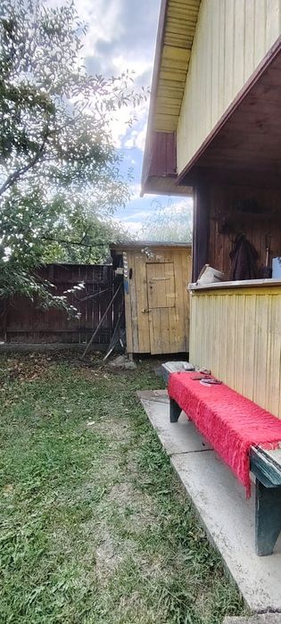 Vând casa in sat Fodora
