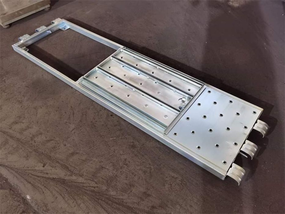 Отвараема пътека за италианско скеле 150 лв нова