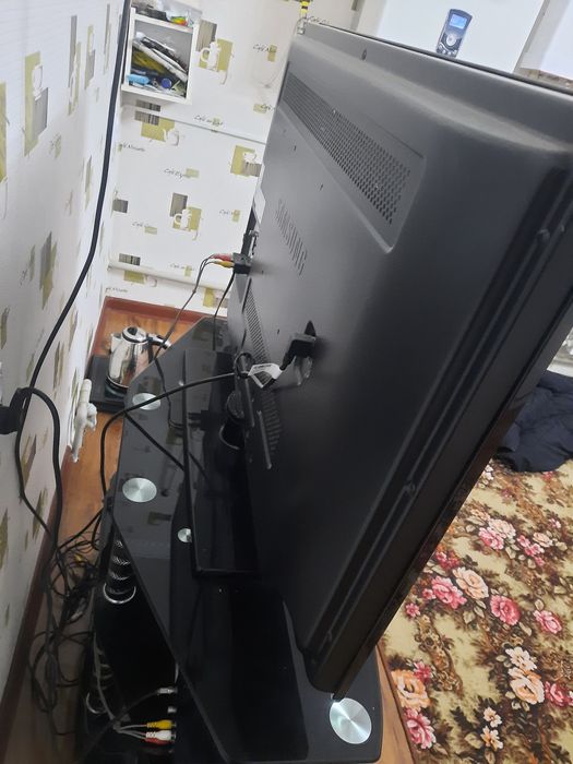 Продам телевизор самсунг!