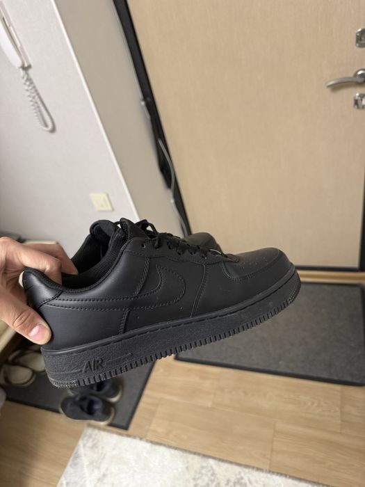 Продам Кроссовки