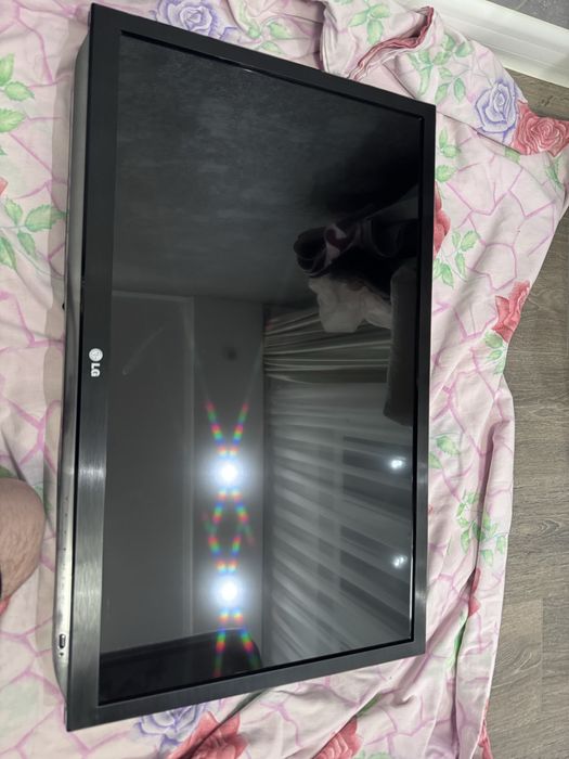 Продам Телевизор 32"